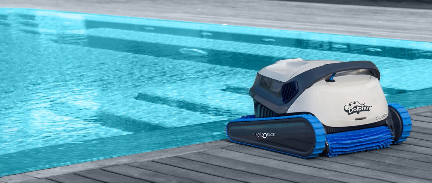 Pulitore automatico o robot per piscina interrata per una pulizia accurata grazie alle speciali spazzole di cui è in dotazione.